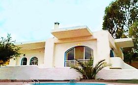 Villa Konaki